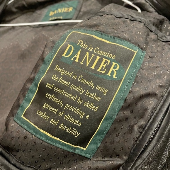 DANIER Genuine Leather Jacket in Black - Picture 4 of 9